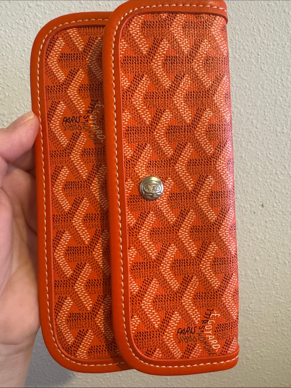 Fashion Orange Chevron Snap Pouch EEEUC LIKE NEW - Picture 2 of 10